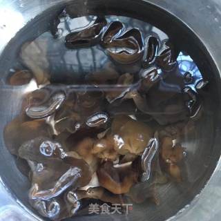 塔菜炒木耳的做法步骤：2