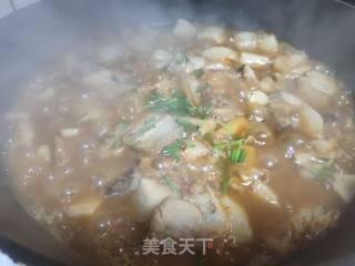 五花肉焖艿芋的做法步骤：9