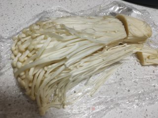 凉拌金针菇的做法步骤：1