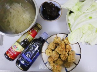 牛肉丸粉条炖白菜（无油清炖更健康）的做法步骤：1
