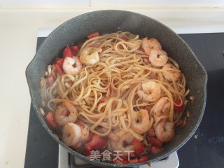 和风蒜虾意面的做法步骤：9