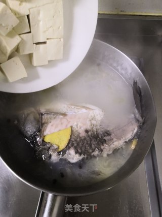 鲫鱼豆腐汤的做法步骤：13