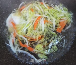 白菜鸡蛋面的做法步骤：4