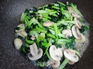 塌菜烧圆蘑菇的做法步骤：5