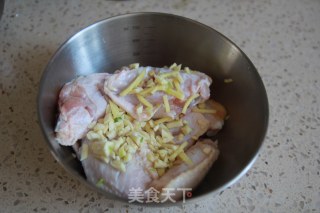薯片烤鸡翅的做法步骤：2