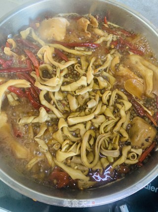 麻辣鸭货的做法步骤：10
