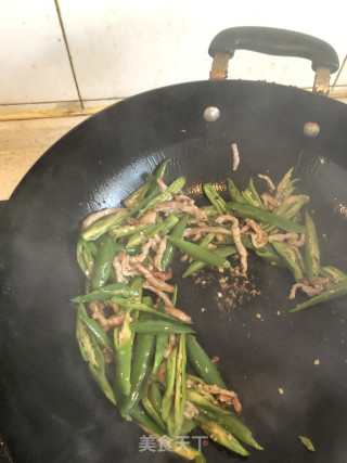 青椒肉丝的做法步骤：4