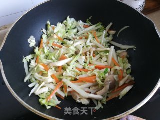 蔬菜炒年糕的做法步骤：4