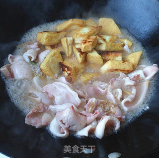 鲜鱿鱼烧豆腐的做法步骤：6
