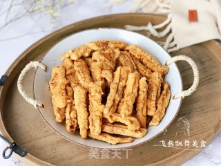 比小酥肉吃着还过瘾的椒盐杏鲍菇的做法步骤：10