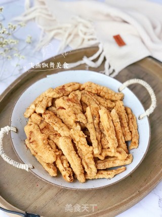 比小酥肉吃着还过瘾的椒盐杏鲍菇的做法步骤：12