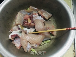 酸菜鱼的做法步骤：2