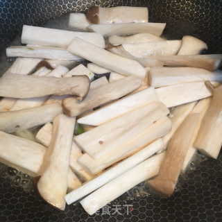 杏鲍菇烧大排的做法步骤：5