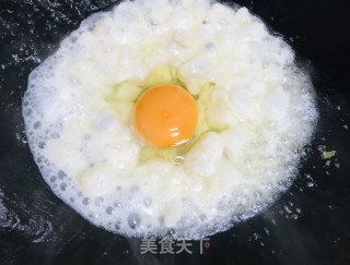沙巴鱼柳炒鸡蛋饭的做法步骤：4