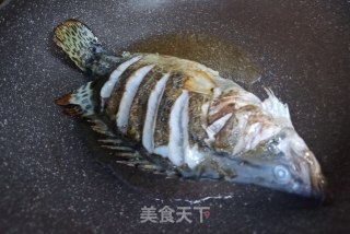 红烧桂鱼的做法步骤：2