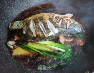 红烧桂鱼的做法步骤：4