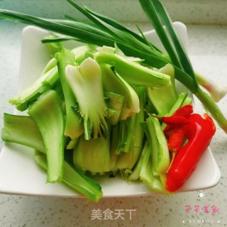 素炒白菜梗的做法步骤：1