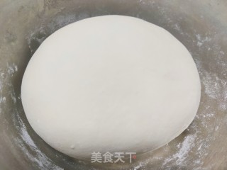 韭菜虾仁鸡蛋水饺的做法步骤：1