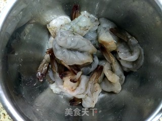 香酥炸虾排的做法步骤：2