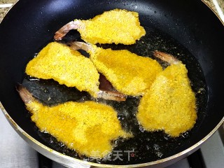 香酥炸虾排的做法步骤：7