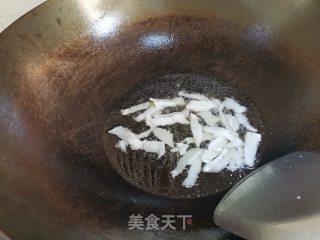 生炒糯米饭的做法步骤：1