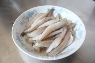 油炸沙丁鱼的做法步骤：1