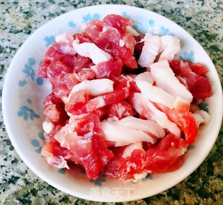 木耳炒肉丝的做法步骤：4