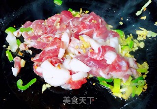 木耳炒肉丝的做法步骤：6
