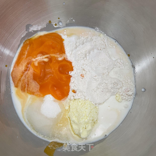 有颜还会爆浆的面包哇！南瓜乳酪欧包的做法步骤：2