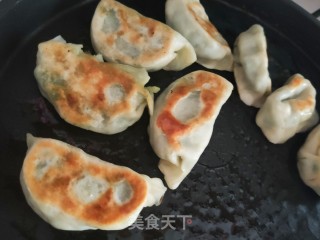 煎饺的做法步骤：4
