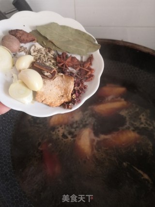红烧土豆鸡翅的做法步骤：9