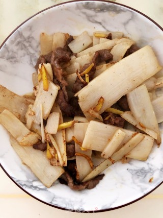 牛肉炒笋片的做法步骤：5