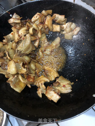 蒜苗回锅肉的做法步骤：4