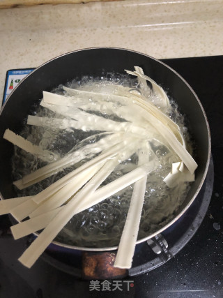 杂菜刀削面的做法步骤：1