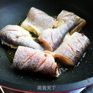 红烧白斑狗鱼的做法步骤：7