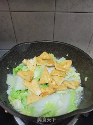 煎豆腐烧白菜的做法步骤：11