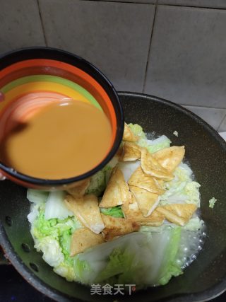 煎豆腐烧白菜的做法步骤：12