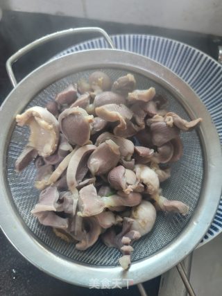 老干妈拌鸡胗的做法步骤：7