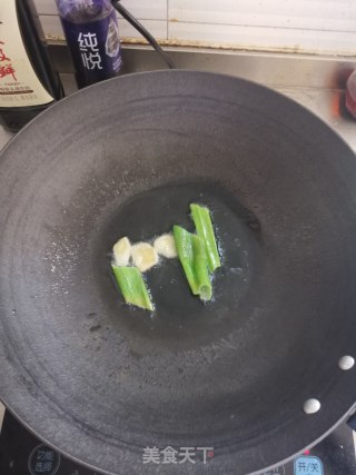 白菜烩丸子的做法步骤：3