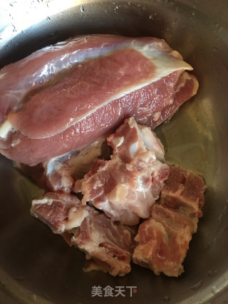 苹果胡萝卜腱肉汤的做法步骤：3
