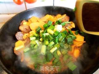 慈菇炒香肠的做法步骤：7
