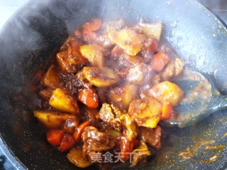 咖喱牛腩炖土豆的做法步骤：12
