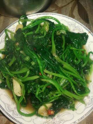 蒜香菠菜的做法步骤：3