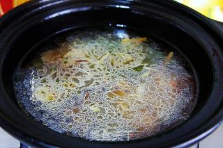 嘎牙子鱼豆腐汤的做法步骤：5