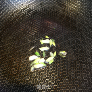 番茄炒花菜的做法步骤：4