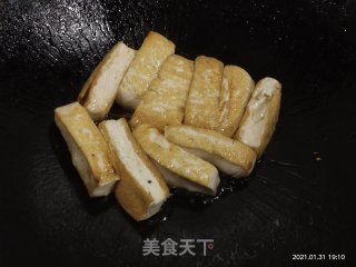 小葱焖煎豆腐的做法步骤：6