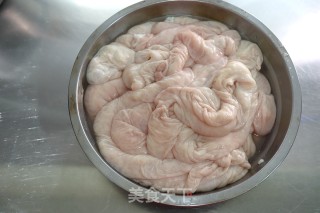 卤大肠的做法步骤：1