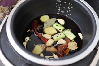 卤大肠的做法步骤：6