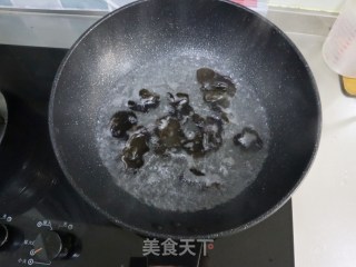 清炒山药❤️爽脆可口，健脾开胃又养生的做法步骤：2