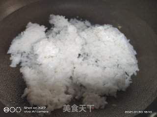 香肠白菜粥的做法步骤：2